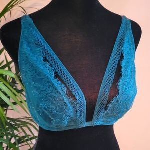 Victoria's Secret Unlined Plunge Bra